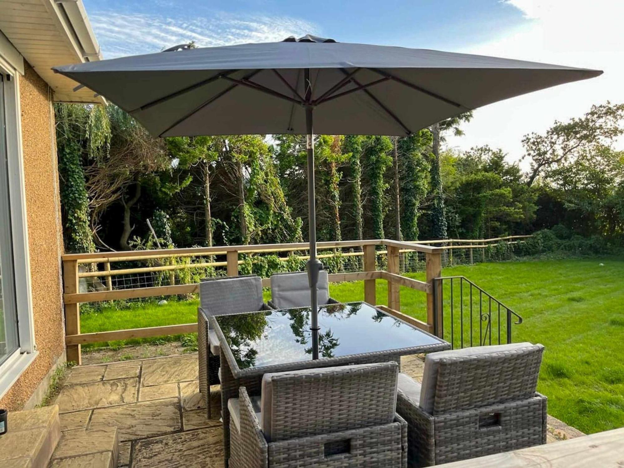 The Lockett Wonderful Large Bungalow Plympton, Plymouth Free Parking By Staystaycations Exteriér fotografie
